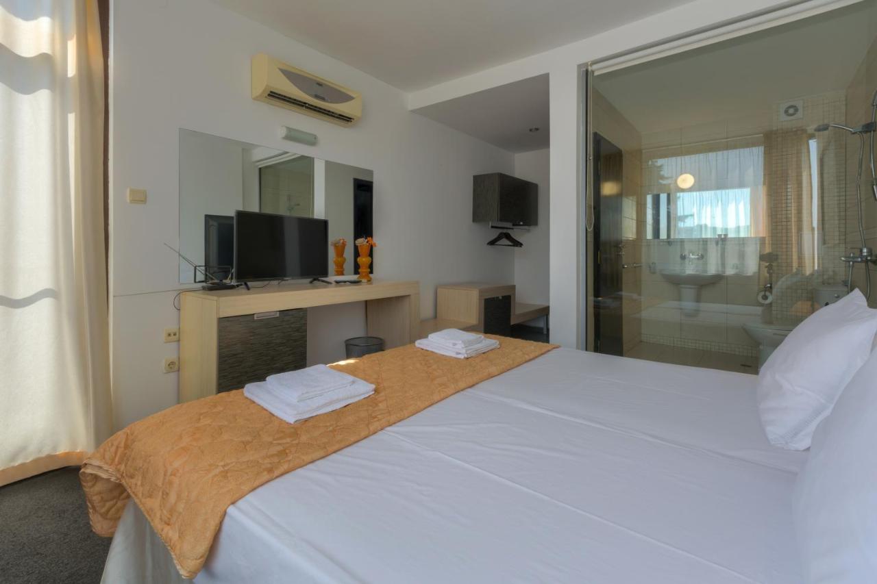 Hotel Odyssey Созополь Экстерьер фото